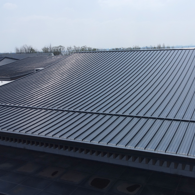 65 Modelowe metalowe panele dachowe na rąbek stojący 65 Modelowe metalowe panele dachowe na rąbek stojący